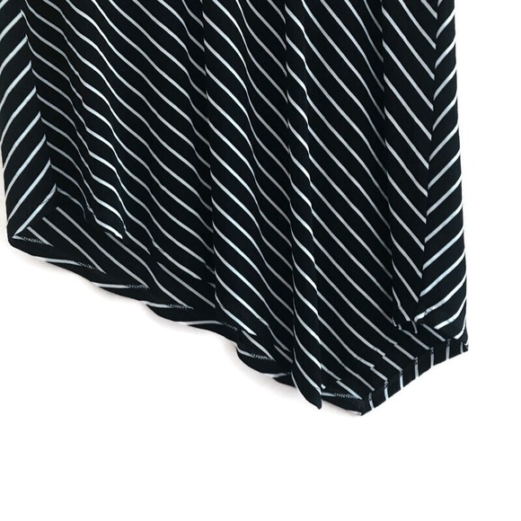CHICO'S Travelers B&W Striped Asymmetric Tunic - Picture 7 of 11